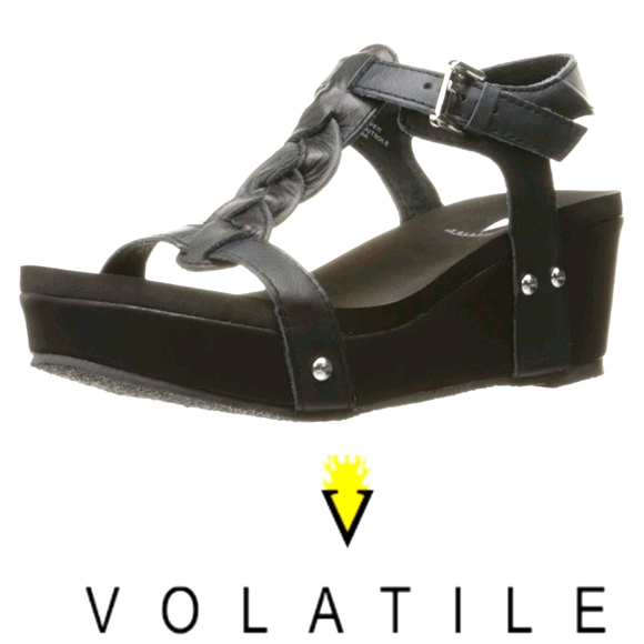Volatile
Women's Itzel Wedge Sandal